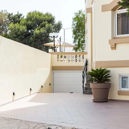 Villa In The Center Of St Julian's By Arcobnb *