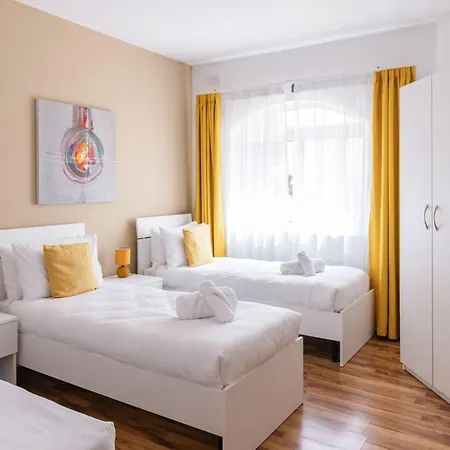 In The Center Of St Julian's By Arco Collection * سانت جوليان