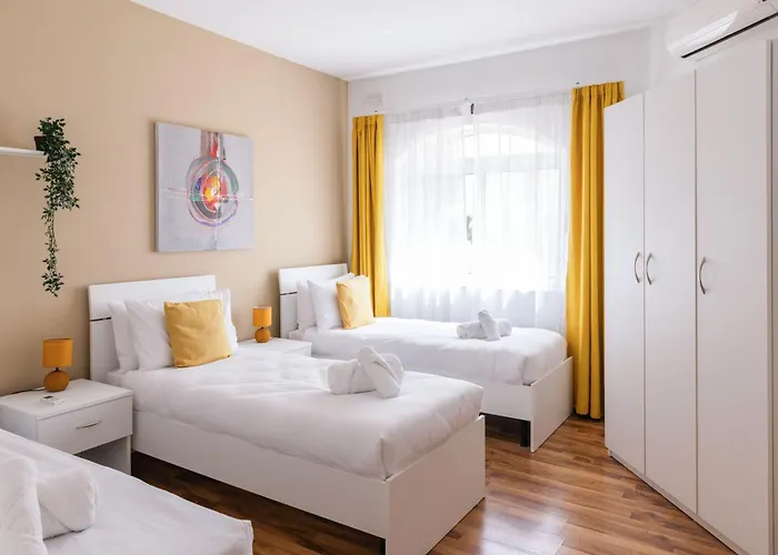 In The Center Of St Julian's By Arco Collection * San Julián